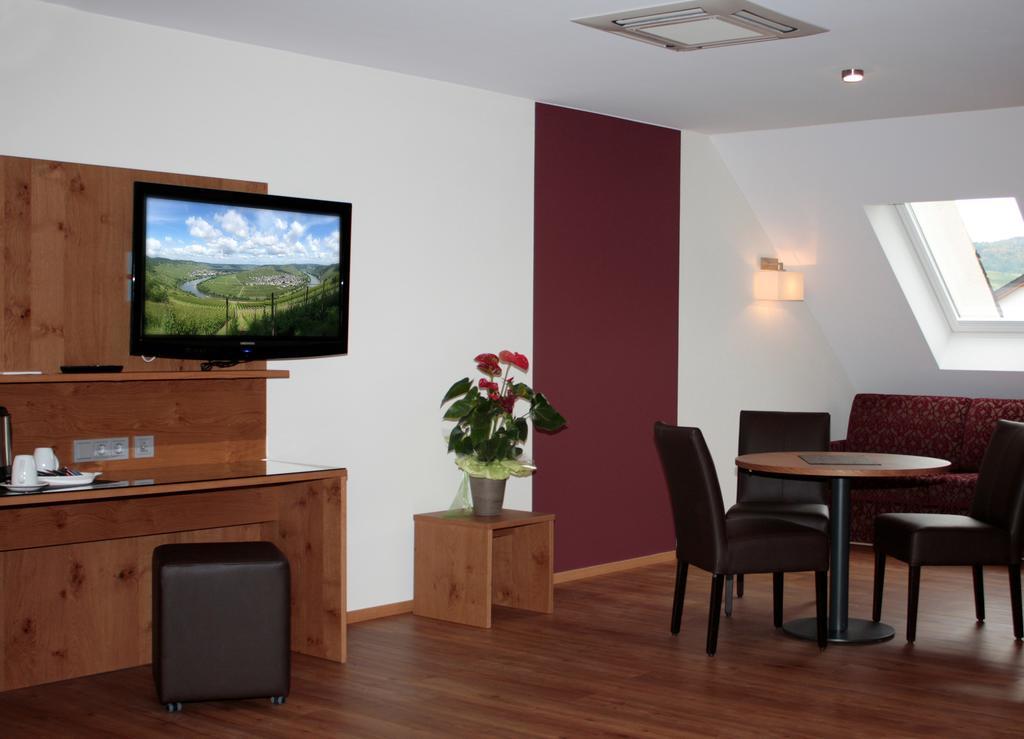 Seminarshof Hotel Trittenheim Room photo